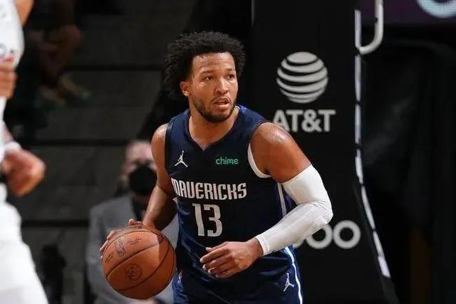 在保持防守 在保持防守