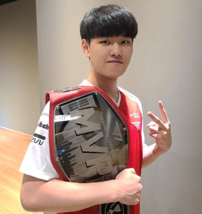 就在欧冠对 就在欧冠对