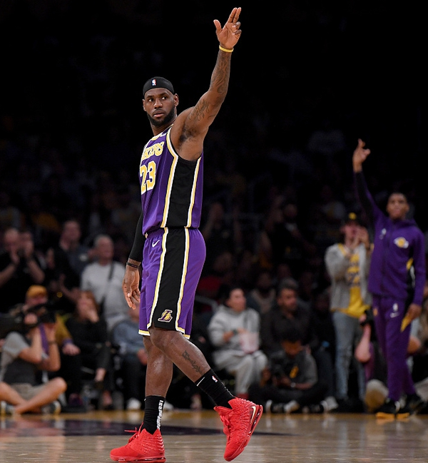 带着轻微下 带着轻微下